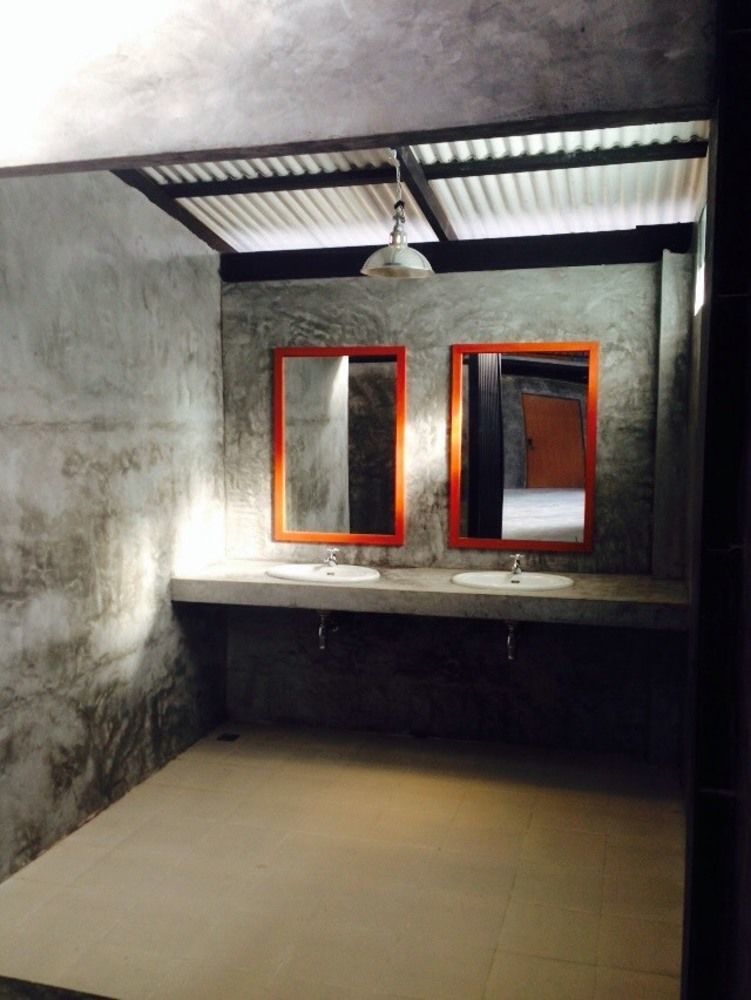 Oyo 585 Freedom Hostel @ Phi Phi מראה חיצוני תמונה
