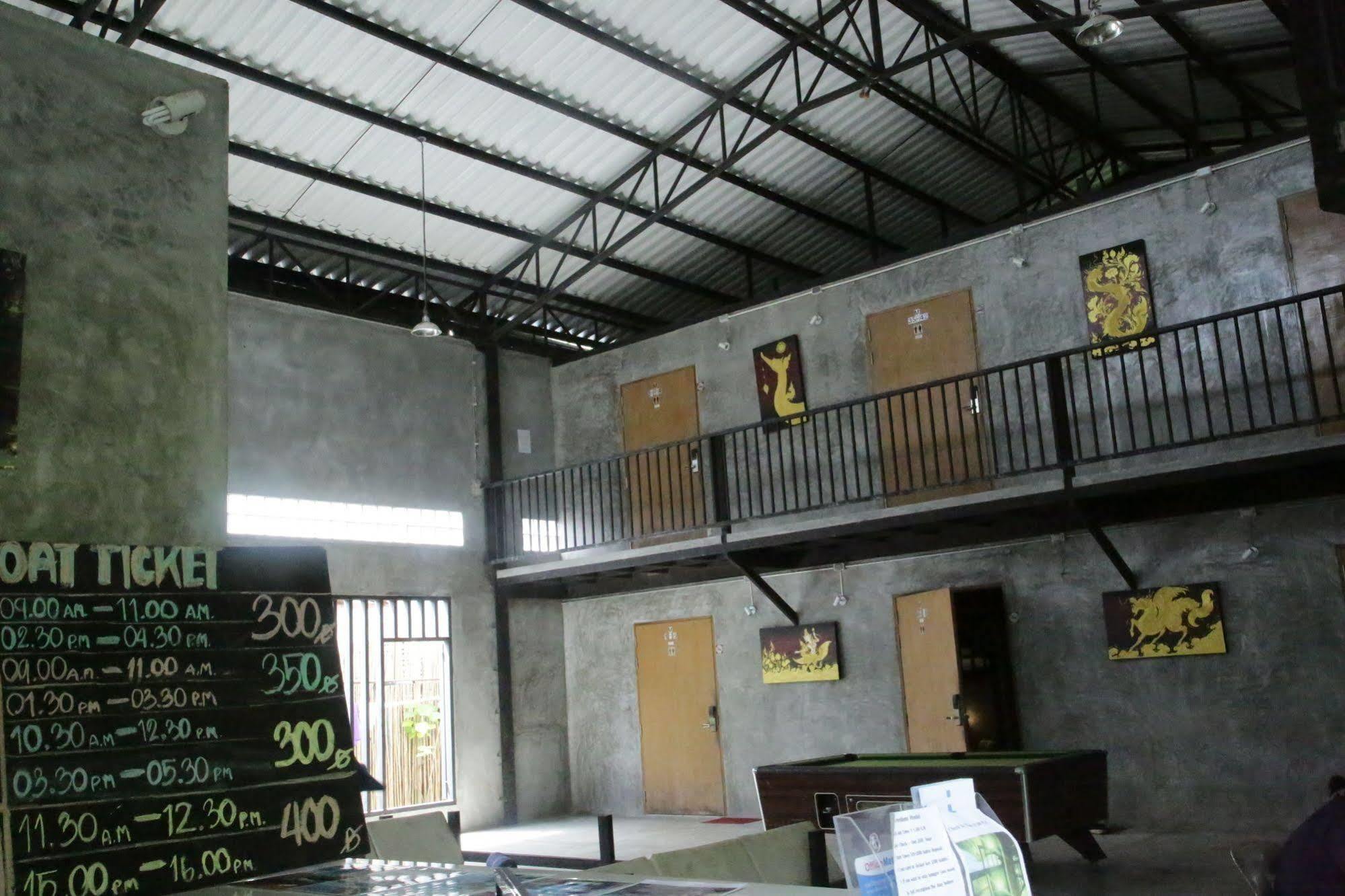 Oyo 585 Freedom Hostel @ Phi Phi מראה חיצוני תמונה